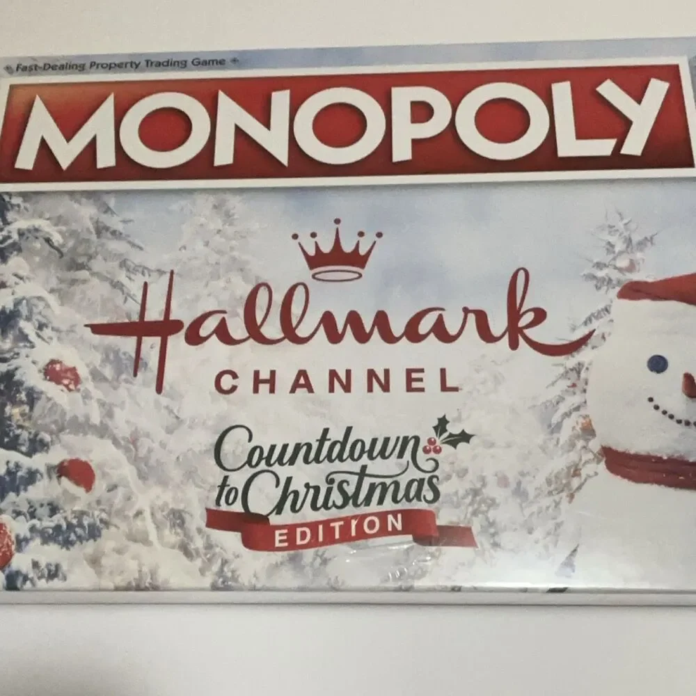 USAopoly Hallmark Channel Countdown to Christmas Edition Board Game 2022 Ages 8+
